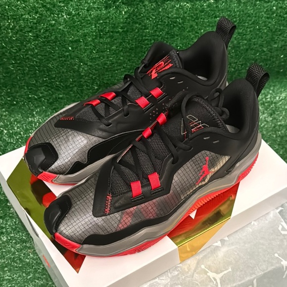 Jordan One Take 4 - Noir, Blanc, Rouge